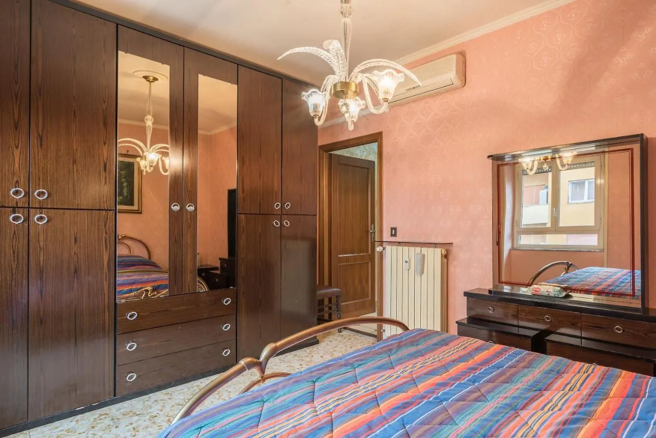 Altido Classic Style Flat With Balcony Rome Italy