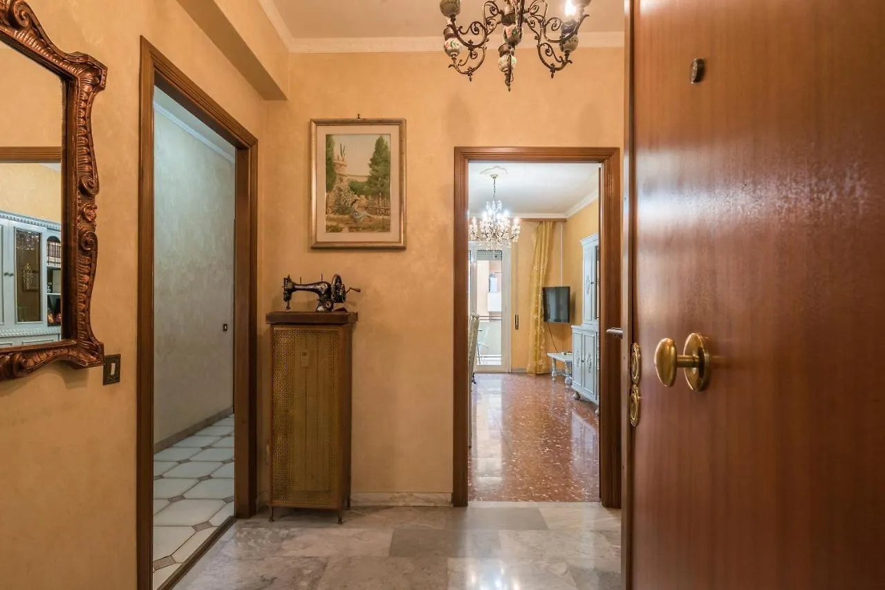 Appartamento Altido Classic Style Flat With Balcony Roma